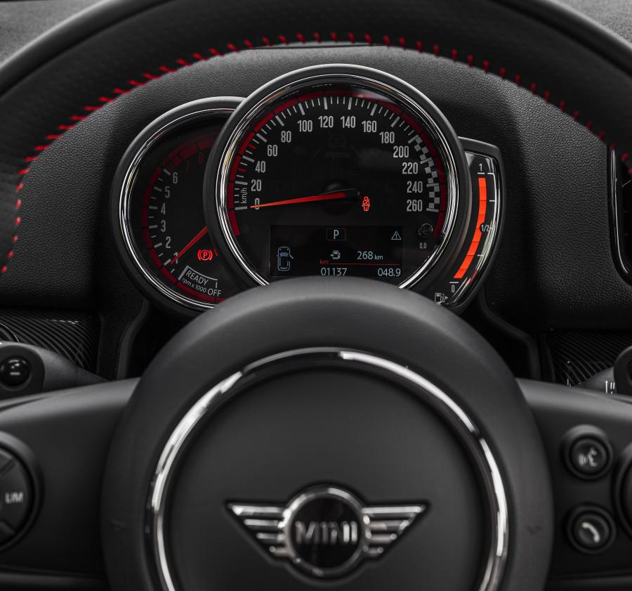Панель приборов Mini John Cooper Works Countryman (F60) 2017 года  (LA) (фото 16 из 41)
